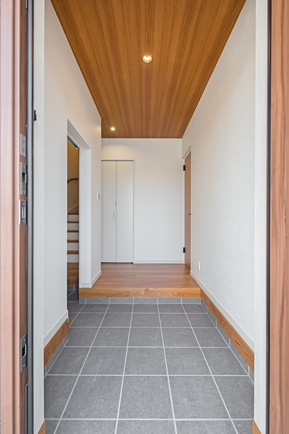3階建て2世帯住宅